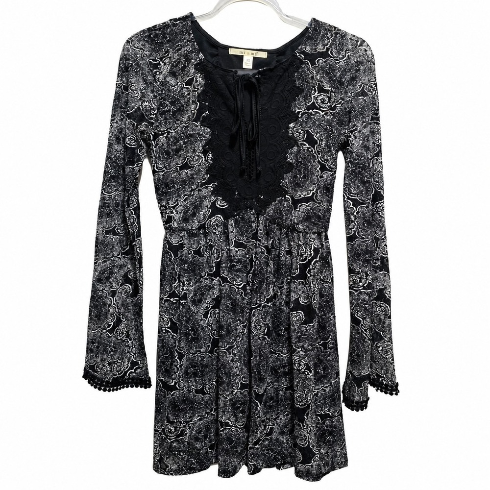 Lace Bell Sleeve Keyhole Back Boho Mini Goth Fairy Women XS Dress‎